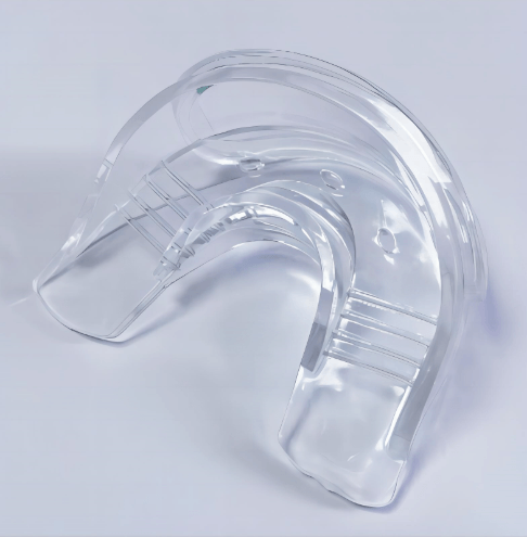Gel and silicone mouthguard. Anti-snoring, anti-bruxism, and sports protection. Comfortable and adjustable.